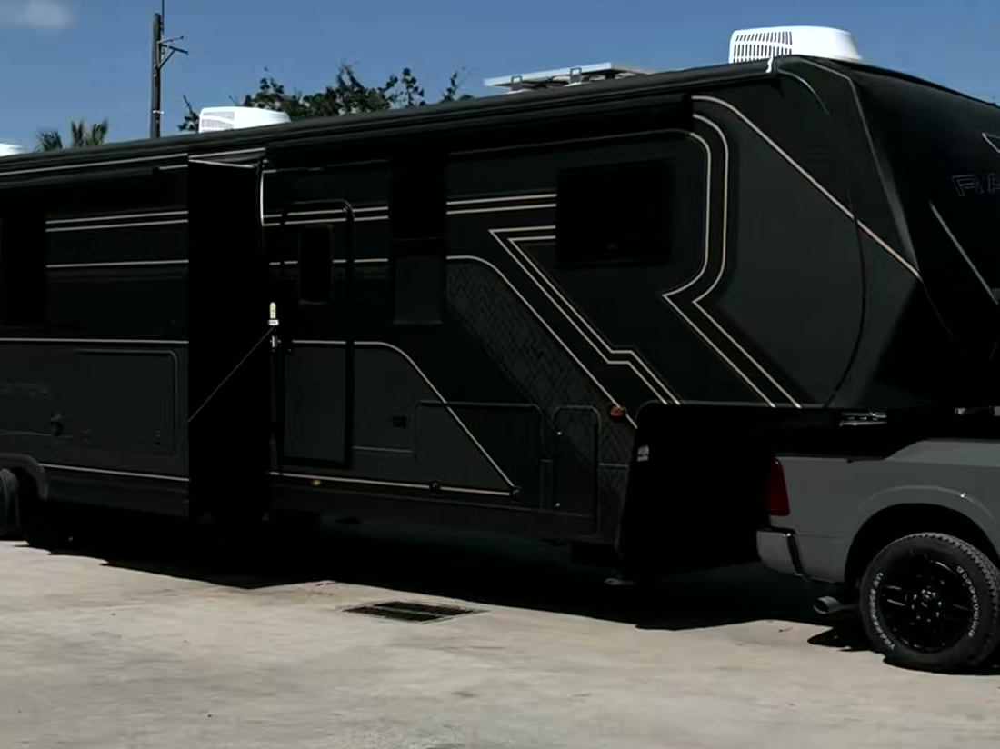 Truck built to pull a fifth wheel RV